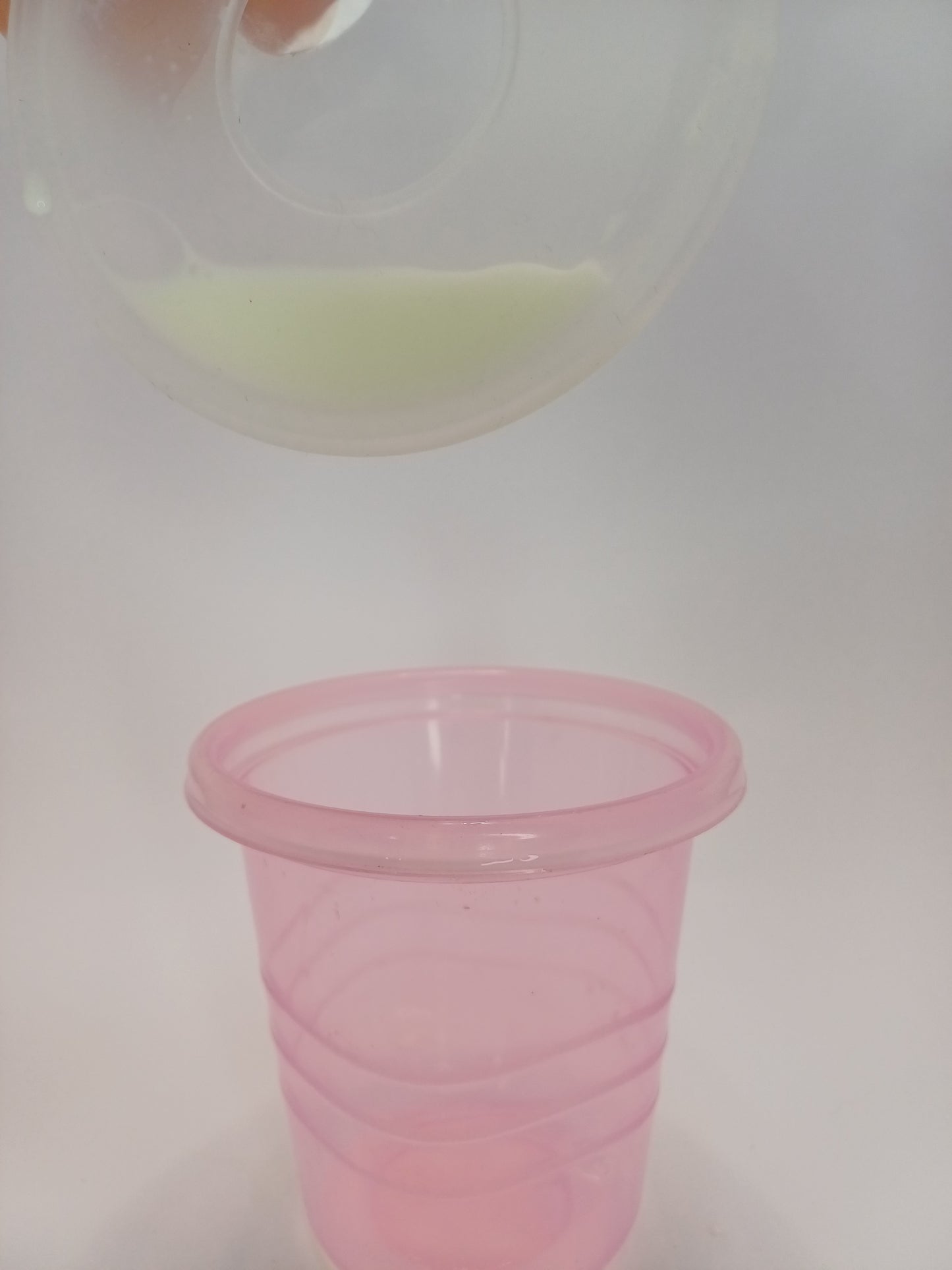 Milk collector cups, breast milk shells, silicon reusable breast pads